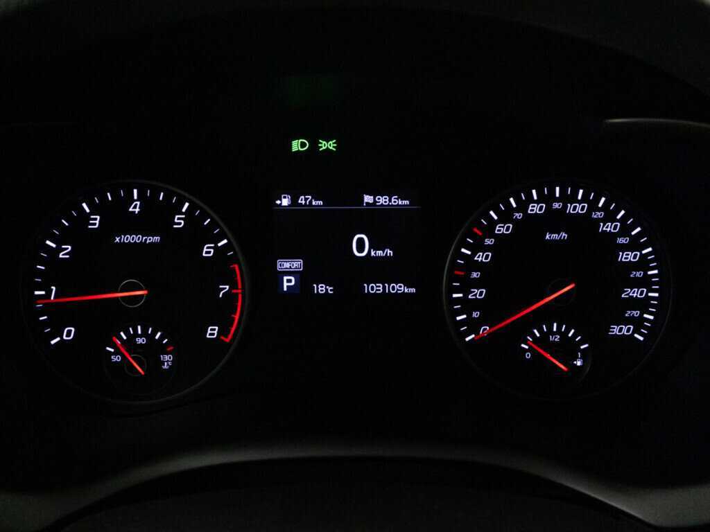 Kia Stinger с пробегом — 2019 год. Фото: #11