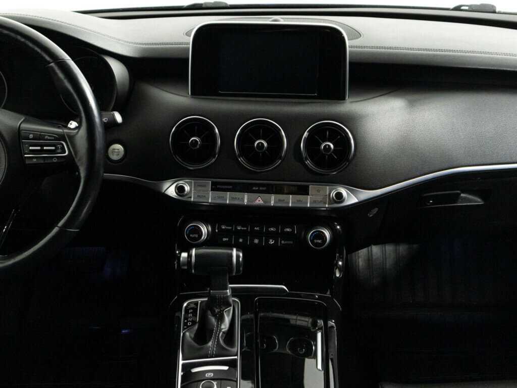 Kia Stinger с пробегом — 2019 год. Фото: #13