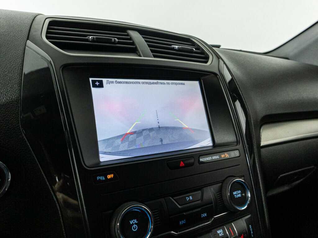 Ford Explorer с пробегом — 2019 год. Фото: #12