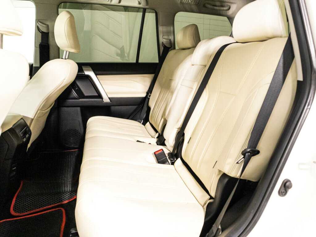 Toyota Land Cruiser Prado с пробегом — 2019 год. Фото: #7