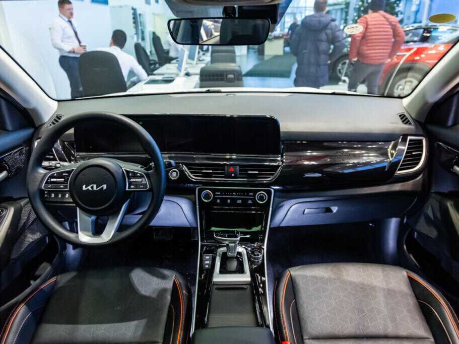 Kia Seltos с пробегом — 2024 год. Фото: #12