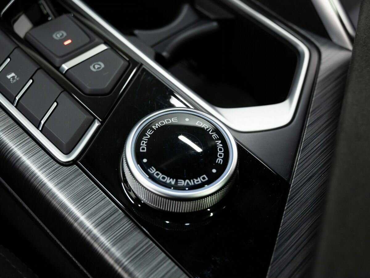 Geely Tugella с пробегом — 2023 год. Фото: #29