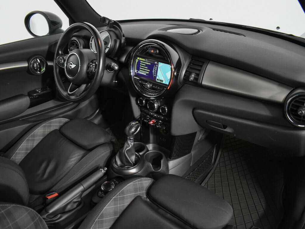 Mini Hatch с пробегом — 2014 год. Фото: #14