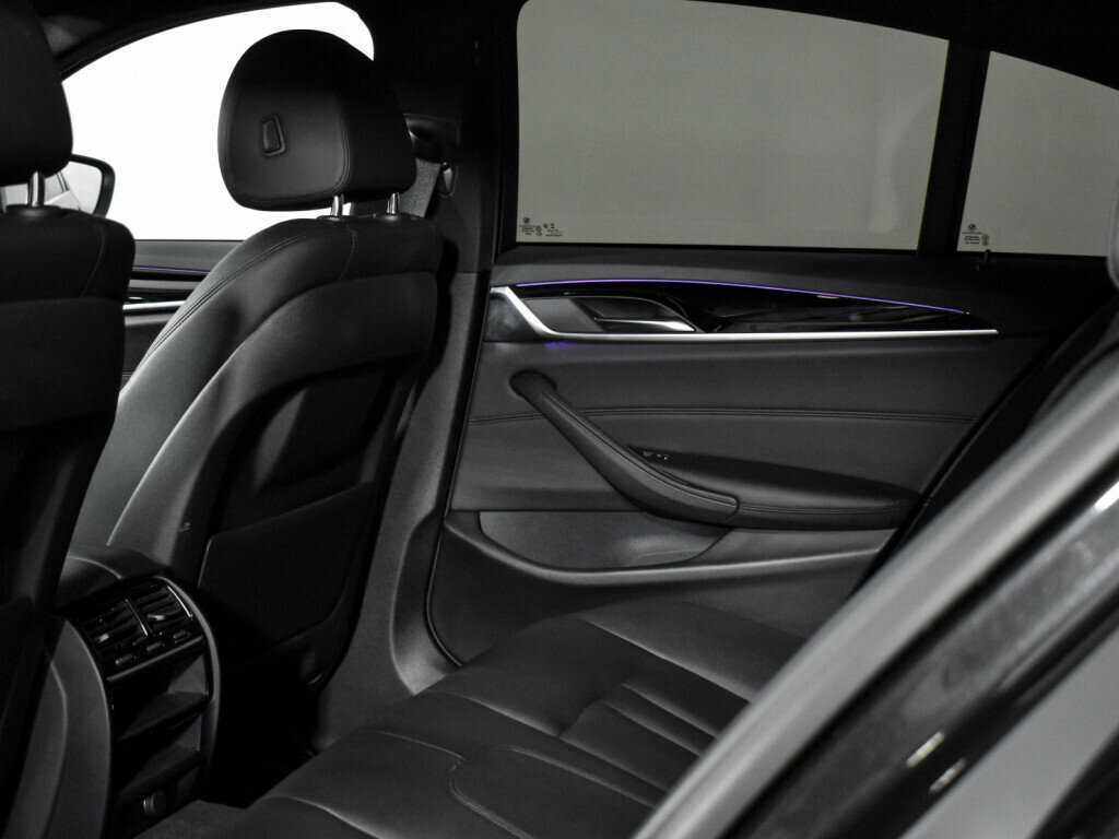 BMW 5 серии с пробегом — 2018 год. Фото: #12