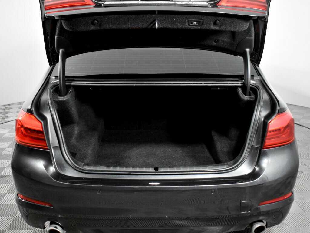 BMW 5 серии с пробегом — 2018 год. Фото: #14