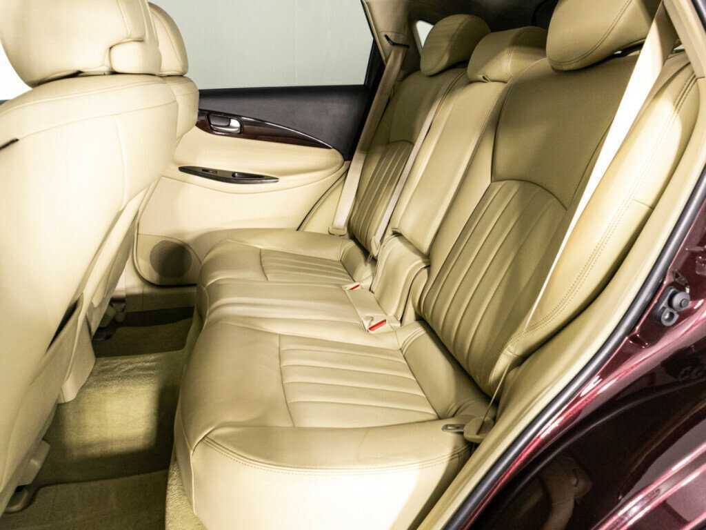 Infiniti QX50 с пробегом — 2016 год. Фото: #9