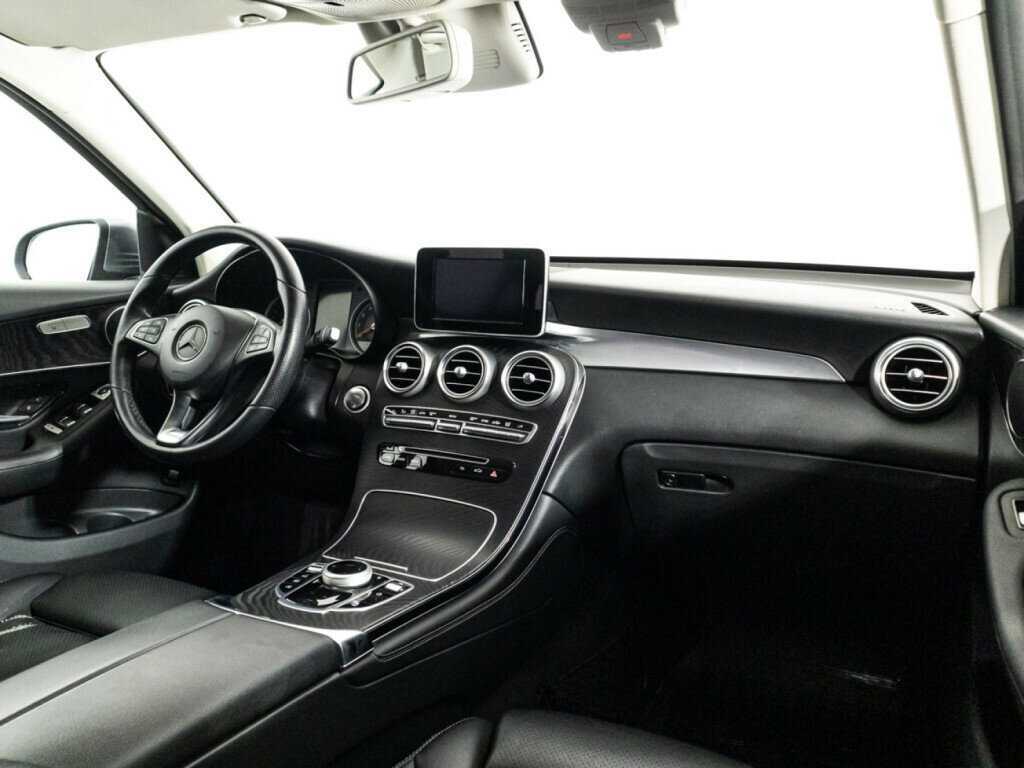 Mercedes-Benz GLC с пробегом — 2018 год. Фото: #8