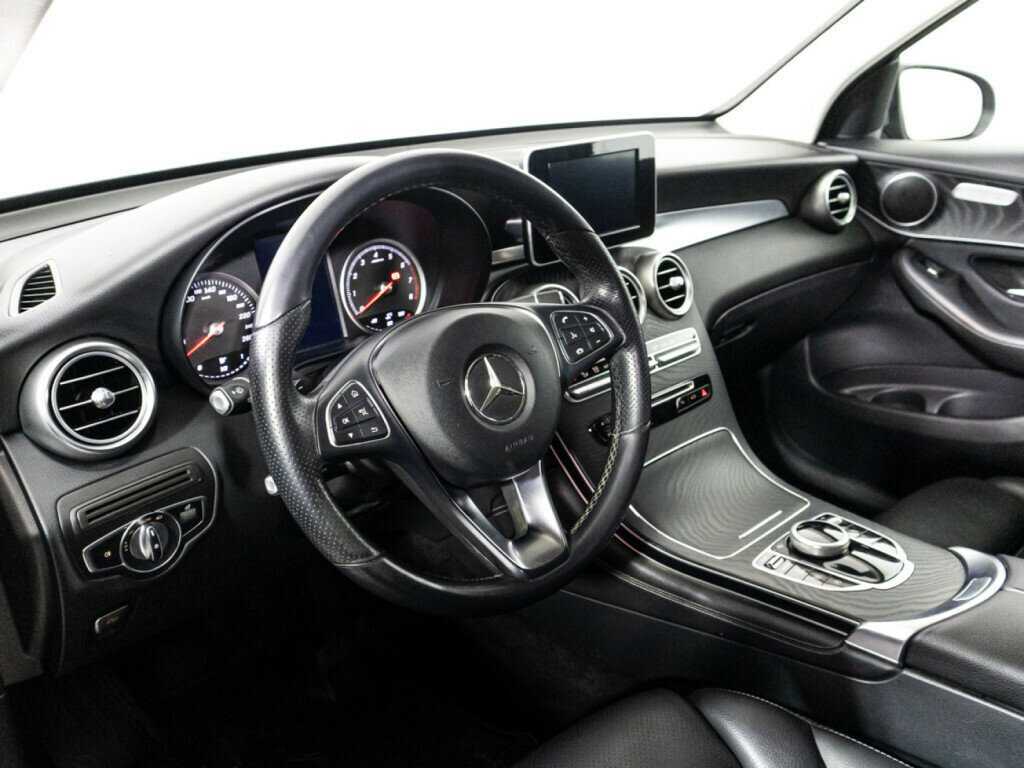 Mercedes-Benz GLC с пробегом — 2018 год. Фото: #10