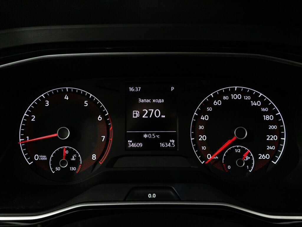 Volkswagen Jetta с пробегом — 2020 год. Фото: #11