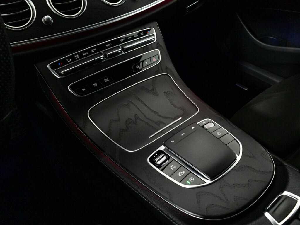 Mercedes-Benz E-Класс с пробегом — 2020 год. Фото: #16