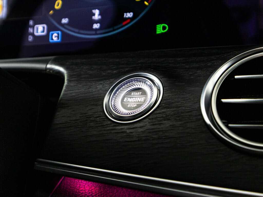 Mercedes-Benz E-Класс с пробегом — 2020 год. Фото: #20