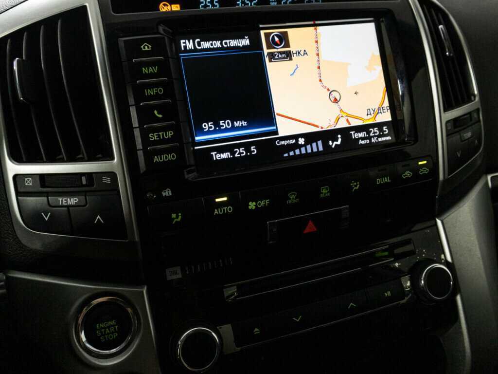 Toyota Land Cruiser с пробегом — 2014 год. Фото: #15