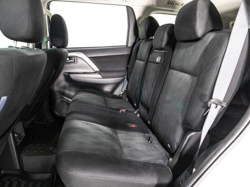 Mitsubishi Montero Sport с пробегом — 2022 год. Фото: #7