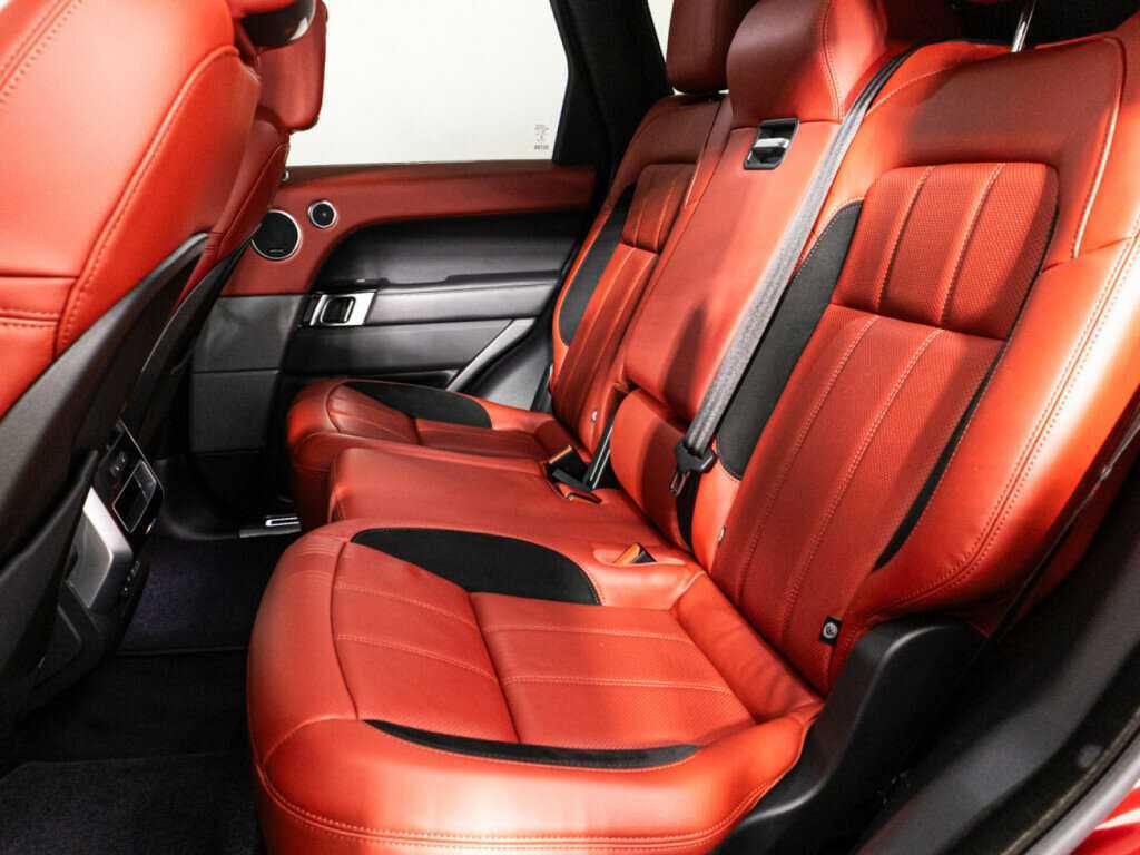 Land Rover Range Rover Sport с пробегом — 2018 год. Фото: #9