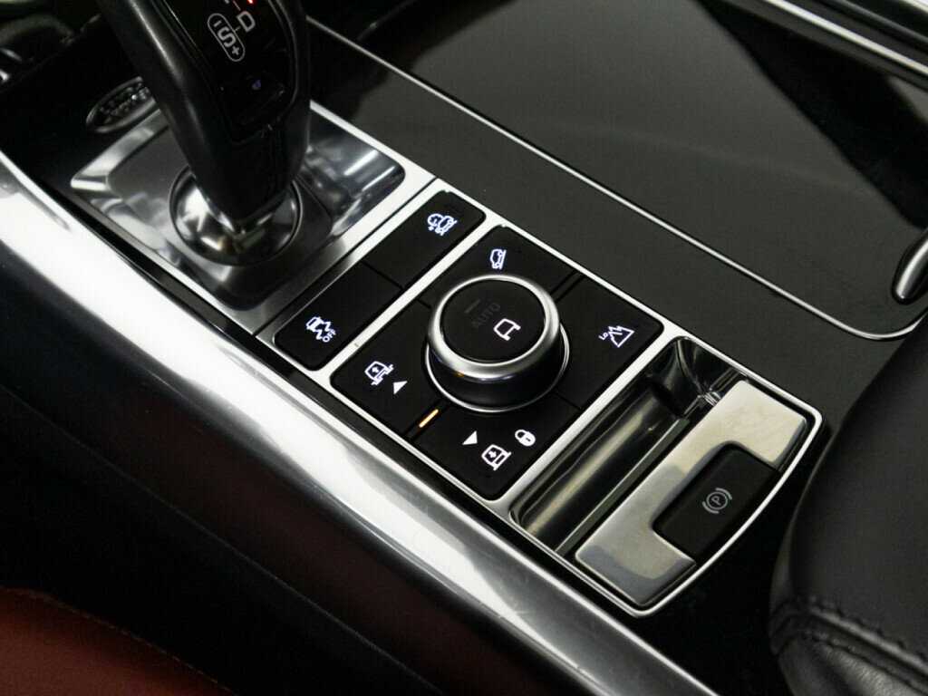 Land Rover Range Rover Sport с пробегом — 2018 год. Фото: #25