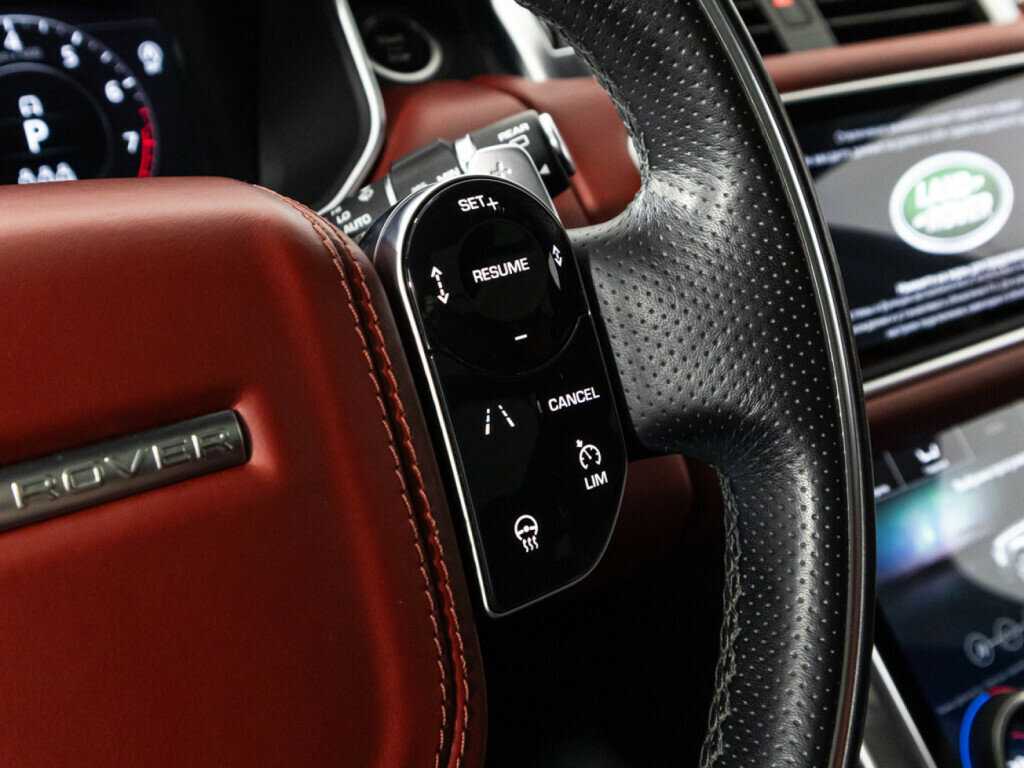 Land Rover Range Rover Sport с пробегом — 2018 год. Фото: #26