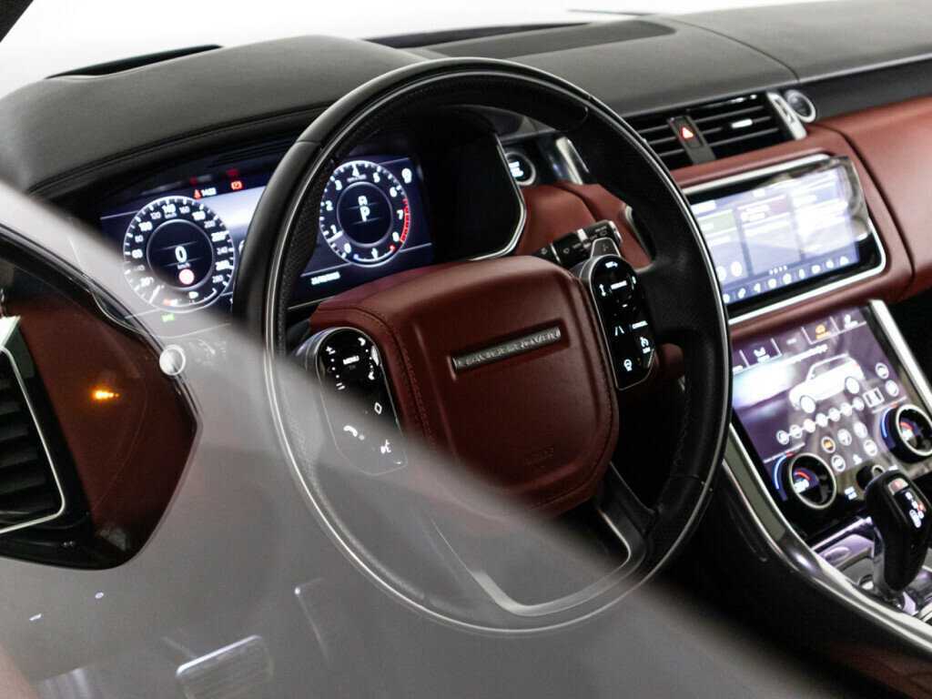 Land Rover Range Rover Sport с пробегом — 2018 год. Фото: #31