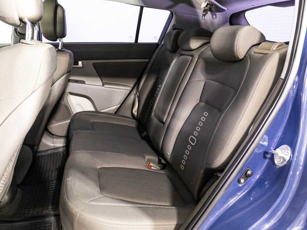 Kia Sportage с пробегом — 2011 год. Фото: #9