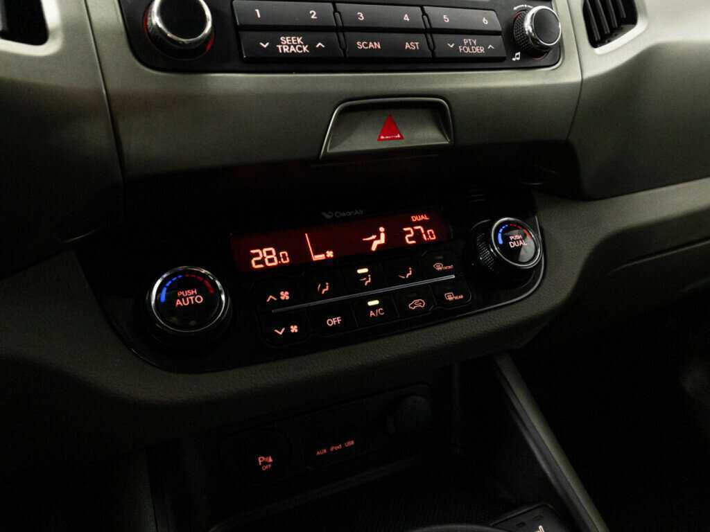 Kia Sportage с пробегом — 2011 год. Фото: #15