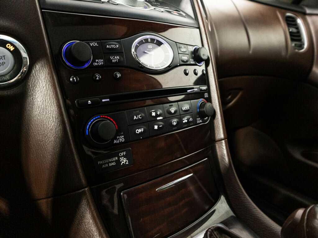 Infiniti EX с пробегом — 2008 год. Фото: #15