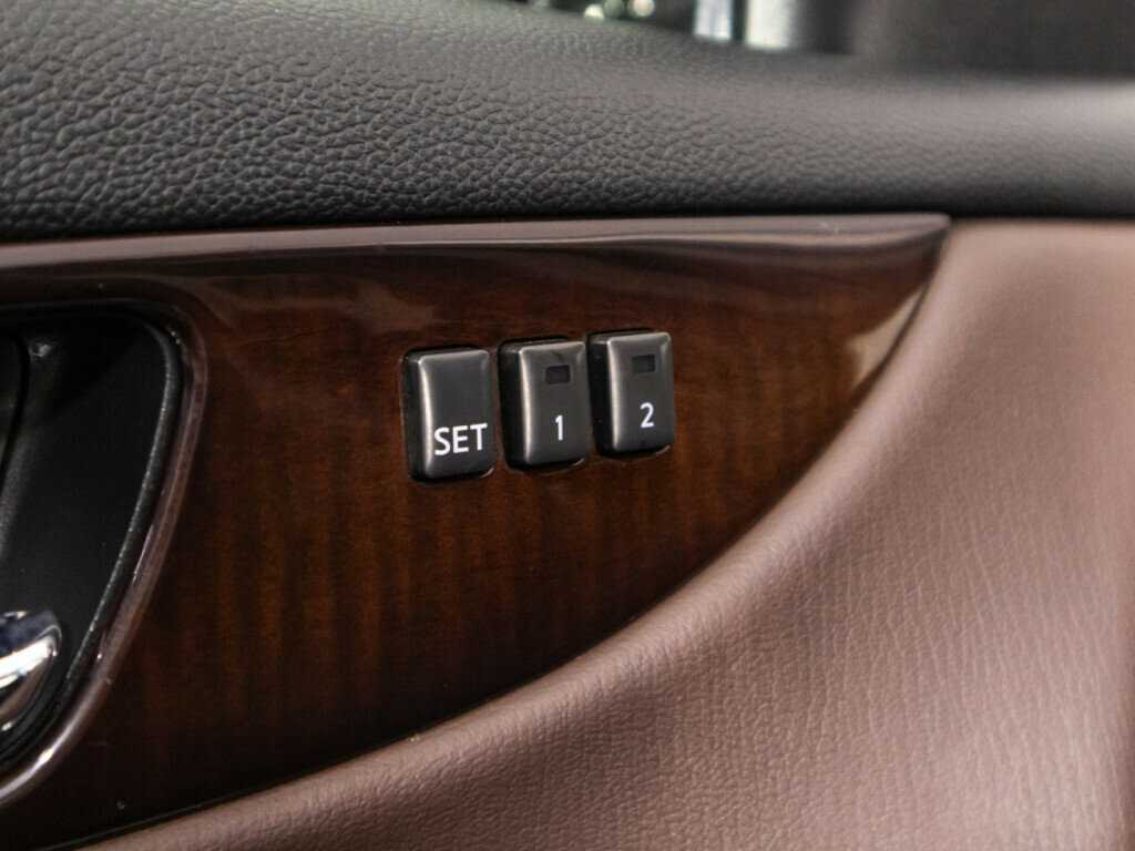 Infiniti EX с пробегом — 2008 год. Фото: #17