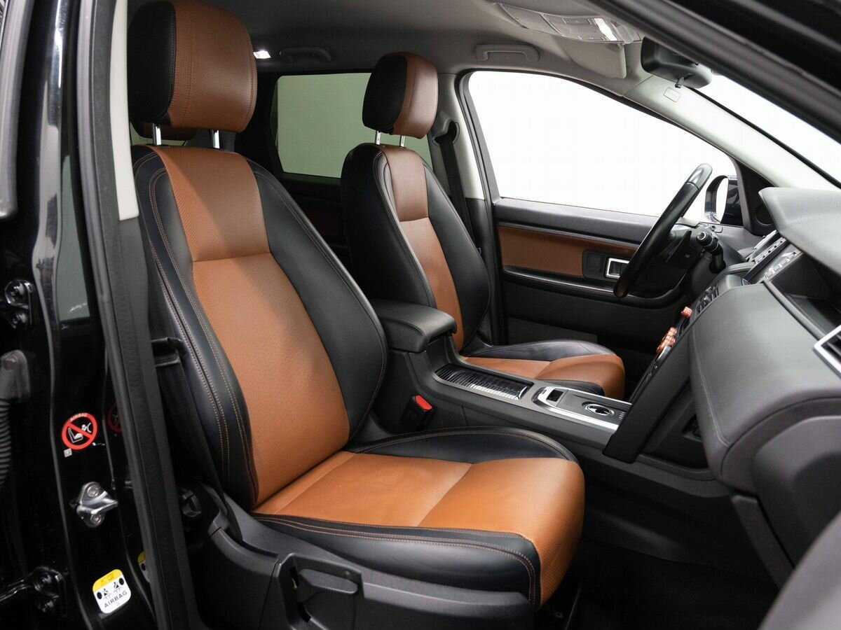 Land Rover Discovery Sport с пробегом — 2015 год. Фото: #12