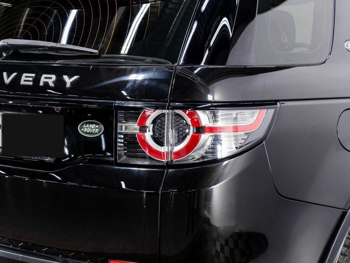 Land Rover Discovery Sport с пробегом — 2015 год. Фото: #24