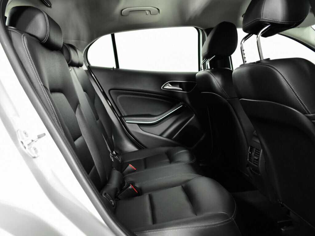 Mercedes-Benz GLA с пробегом — 2016 год. Фото: #9