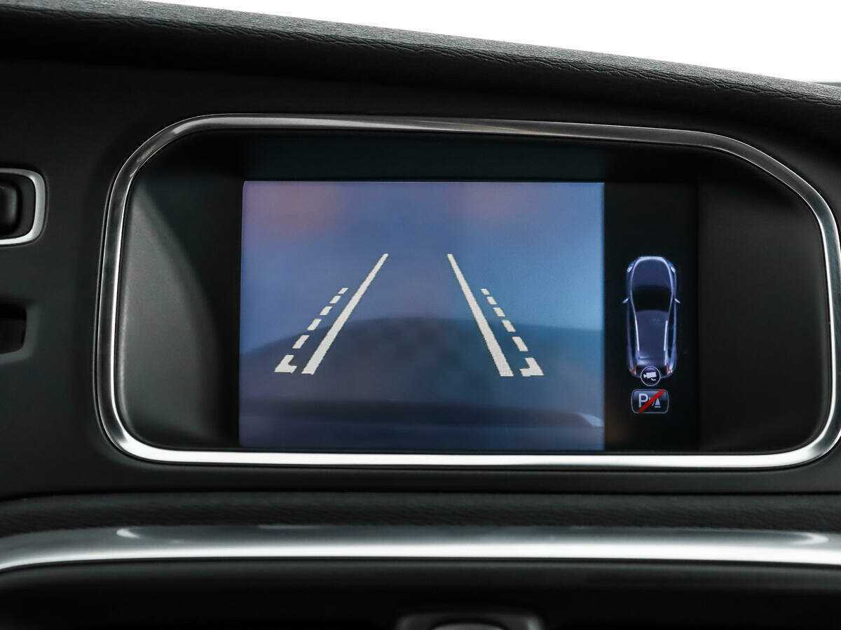 Volvo V40 Cross Country с пробегом — 2013 год. Фото: #13