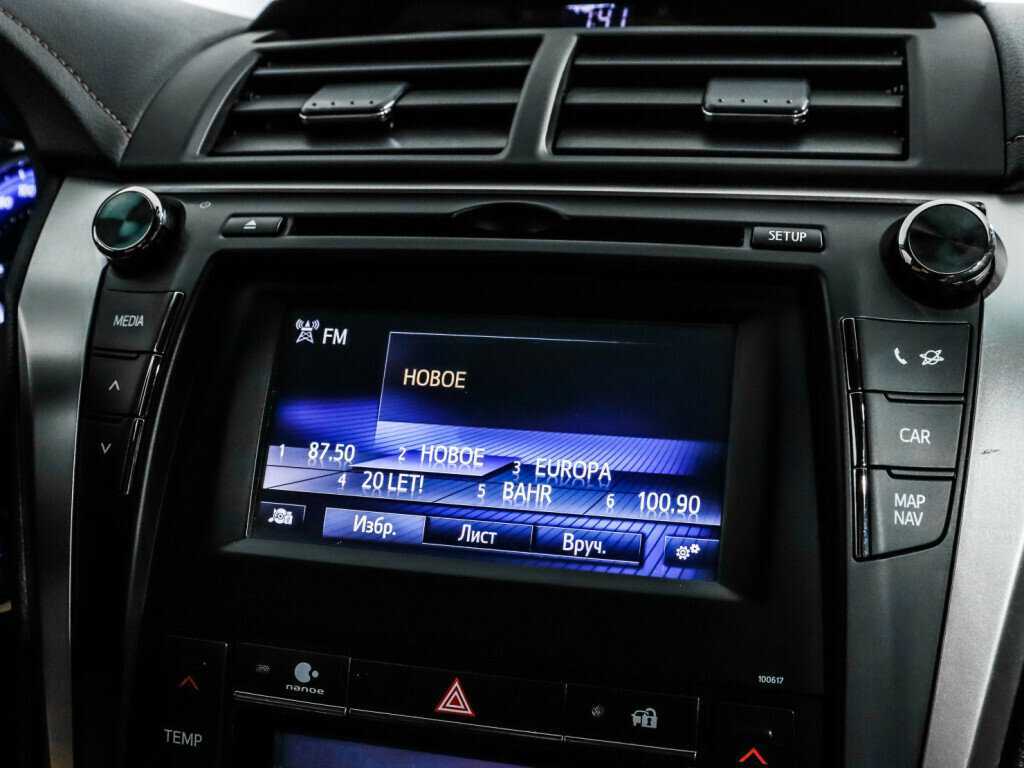 Toyota Camry с пробегом — 2016 год. Фото: #14