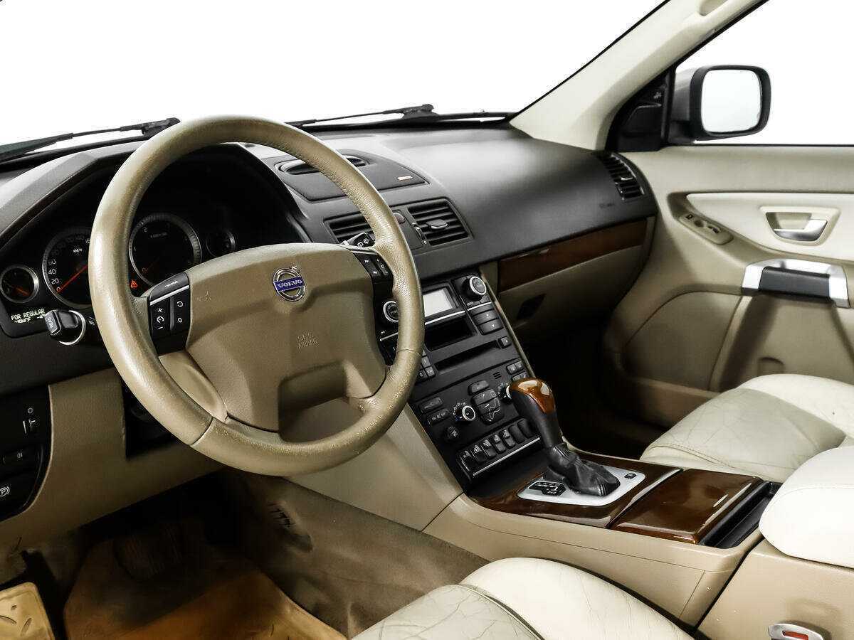 Volvo XC90 с пробегом — 2008 год. Фото: #8