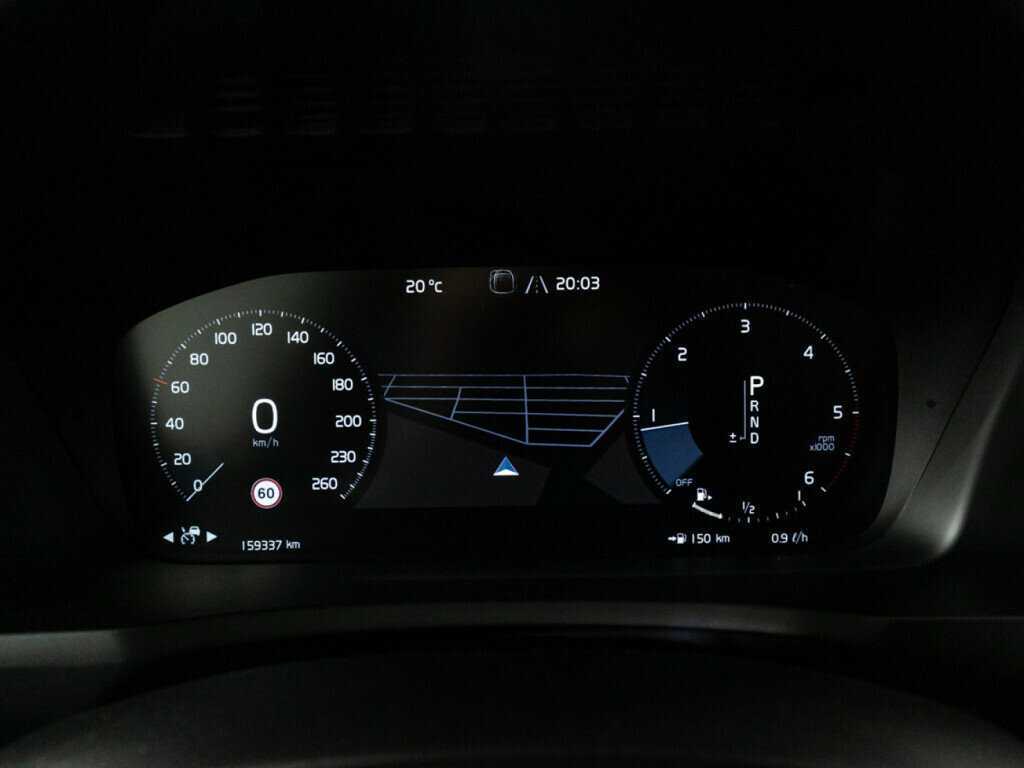 Volvo XC90 с пробегом — 2015 год. Фото: #11