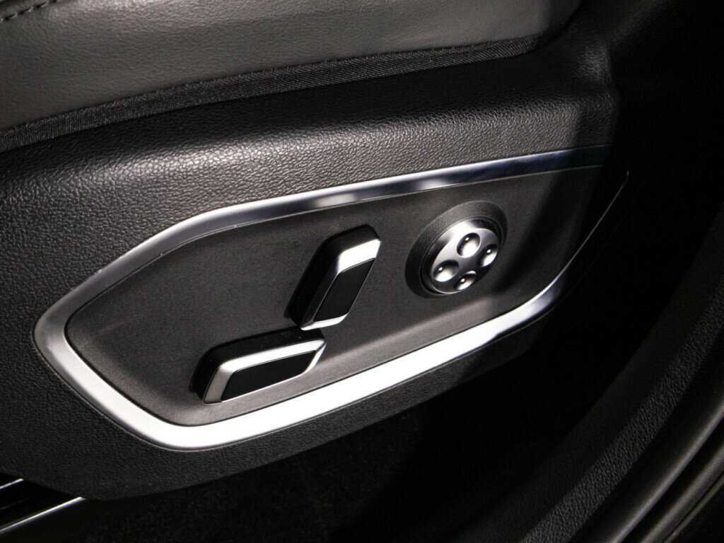 Geely Tugella с пробегом — 2023 год. Фото: #18