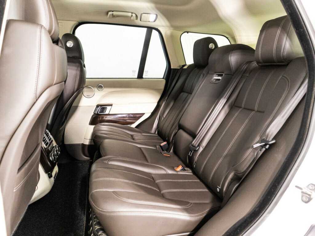 Land Rover Range Rover с пробегом — 2015 год. Фото: #9