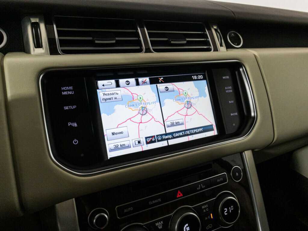 Land Rover Range Rover с пробегом — 2015 год. Фото: #17