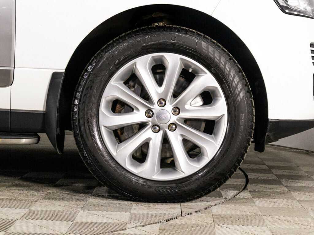 Land Rover Range Rover с пробегом — 2015 год. Фото: #24