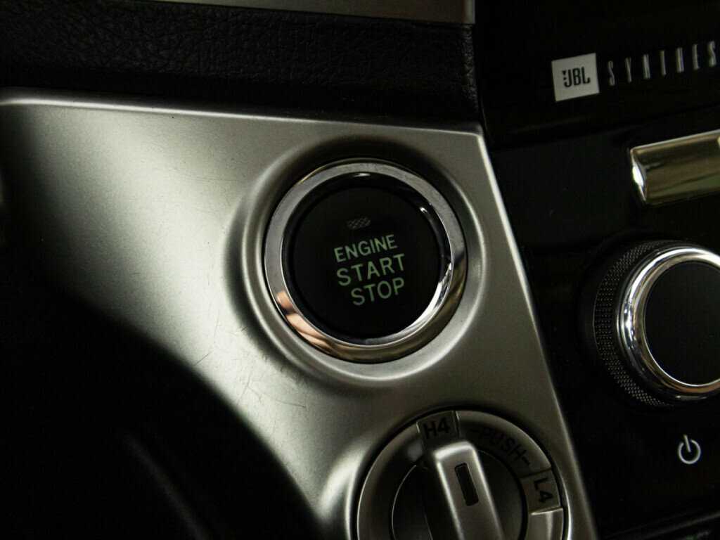 Toyota Land Cruiser с пробегом — 2014 год. Фото: #21