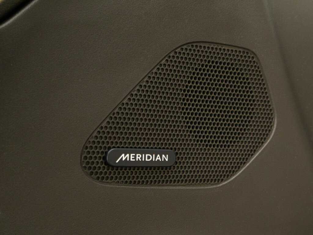 Jaguar F-Pace с пробегом — 2016 год. Фото: #15