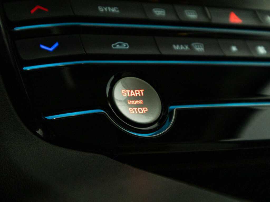 Jaguar F-Pace с пробегом — 2016 год. Фото: #21