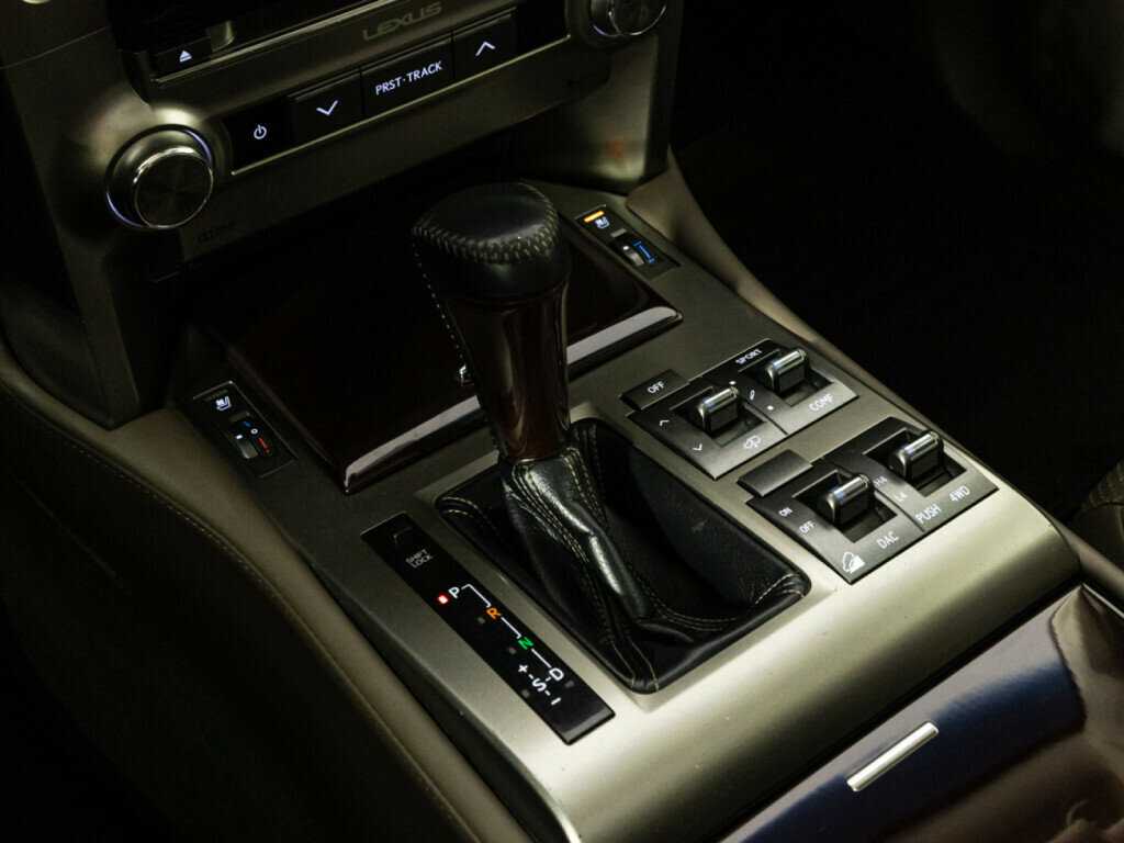 Lexus GX с пробегом — 2014 год. Фото: #17