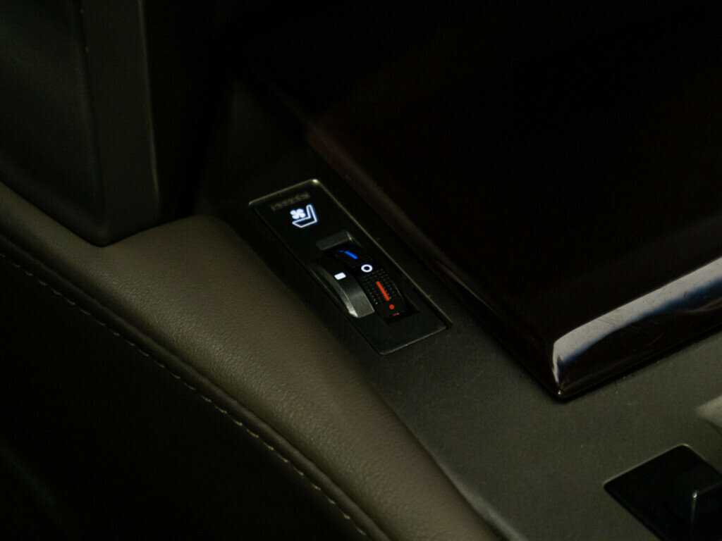 Lexus GX с пробегом — 2014 год. Фото: #19