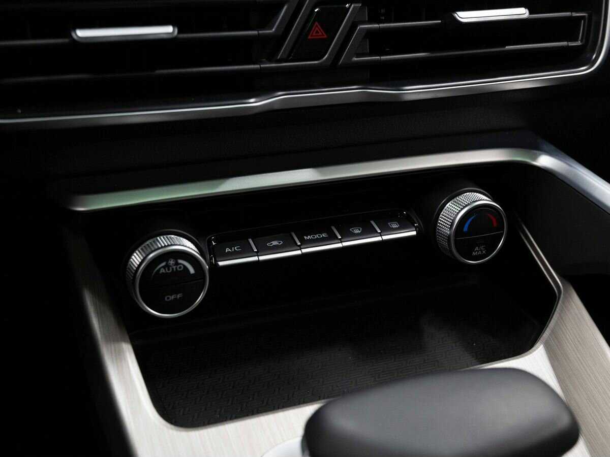 Geely Coolray с пробегом — 2023 год. Фото: #21