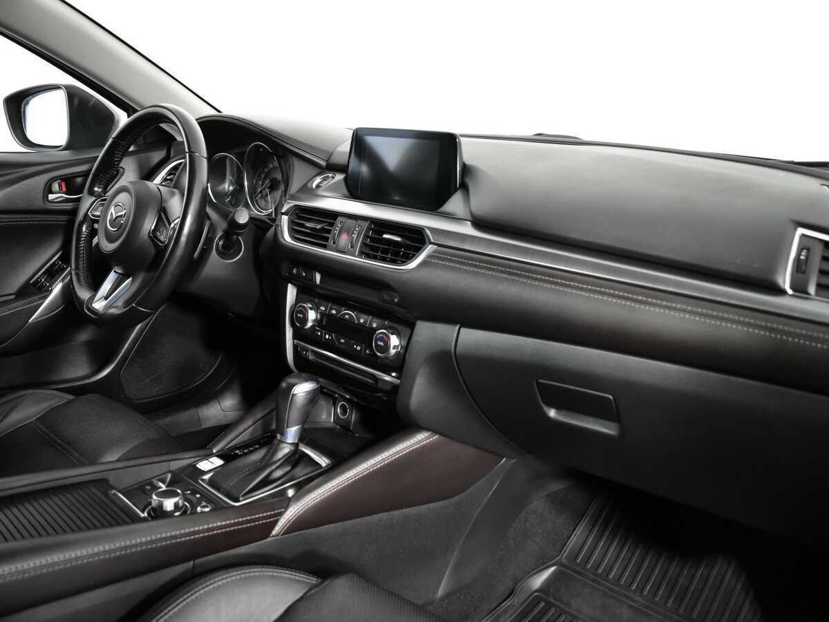 Mazda 6 с пробегом — 2017 год. Фото: #8
