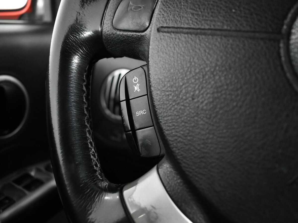 Chevrolet Aveo с пробегом — 2007 год. Фото: #13