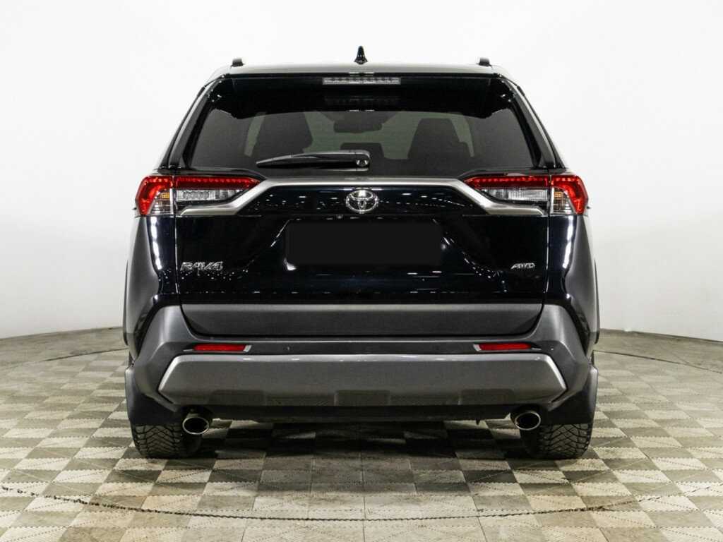 Toyota RAV4 с пробегом — 2022 год. Фото: #5