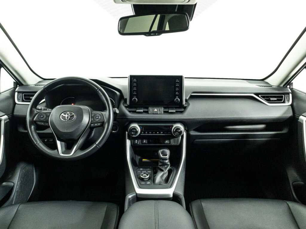 Toyota RAV4 с пробегом — 2022 год. Фото: #12