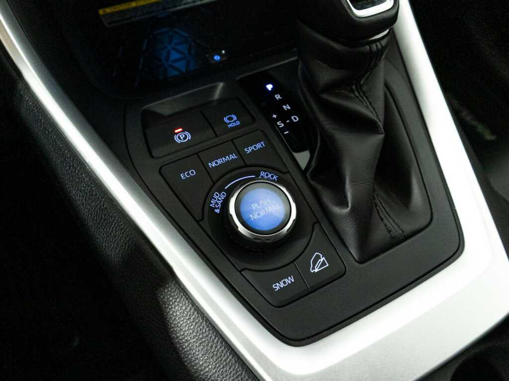 Toyota RAV4 с пробегом — 2022 год. Фото: #19