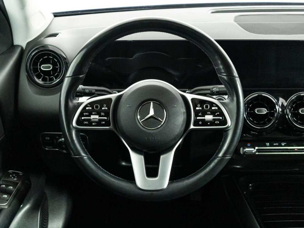 Mercedes-Benz GLB с пробегом — 2020 год. Фото: #19