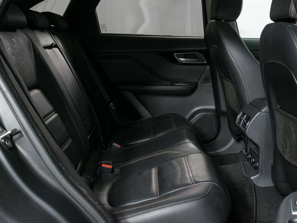 Jaguar F-Pace с пробегом — 2017 год. Фото: #10