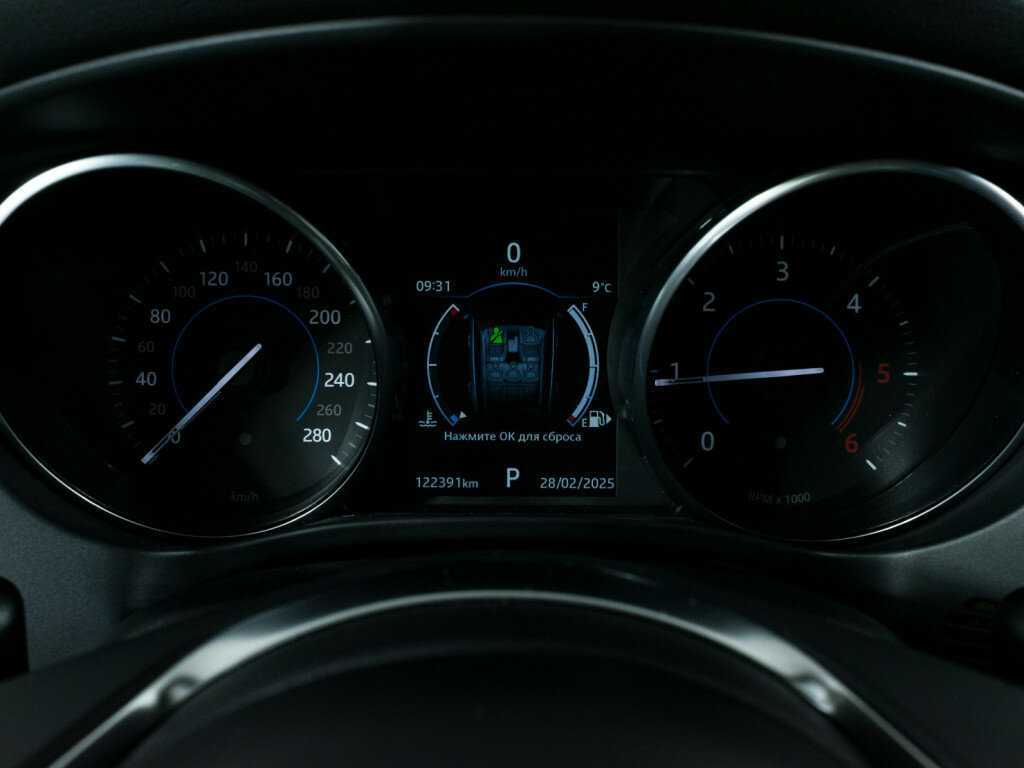 Jaguar F-Pace с пробегом — 2017 год. Фото: #12